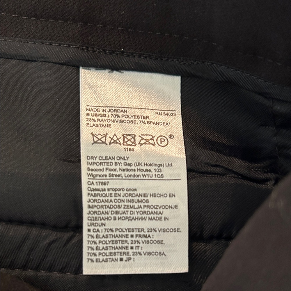 Banana Republic Black Shorts size 2 - Picture 6 of 6